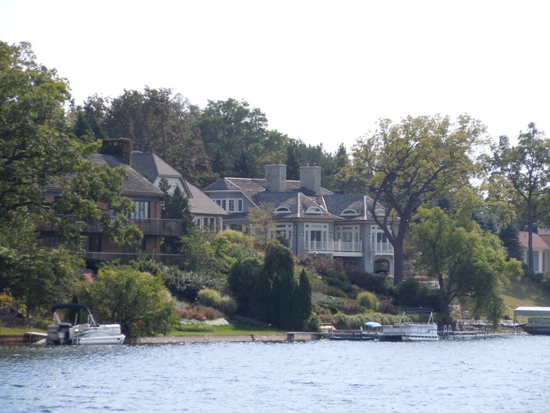 Forest Lake Bloomfield Twp Michigan